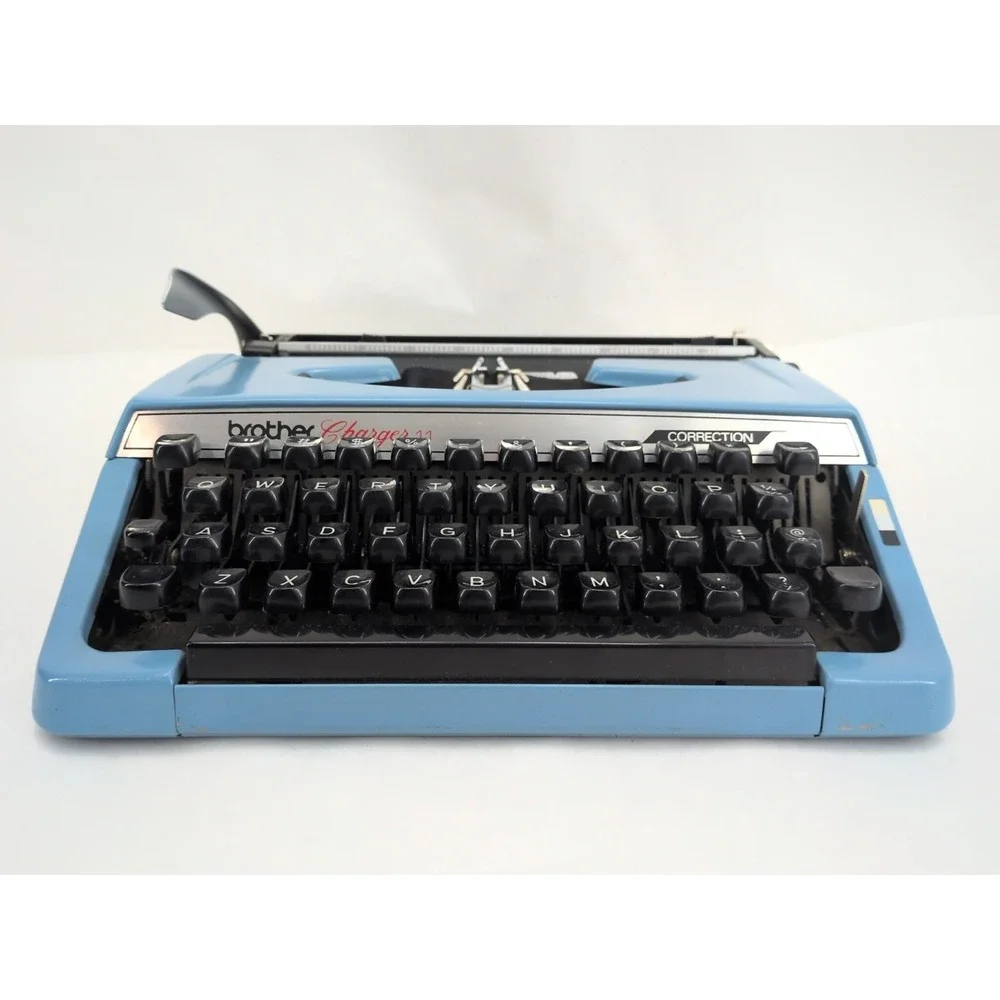 Vintage Brother Charger 11 Portable Typewriter Blue  Made in Japan